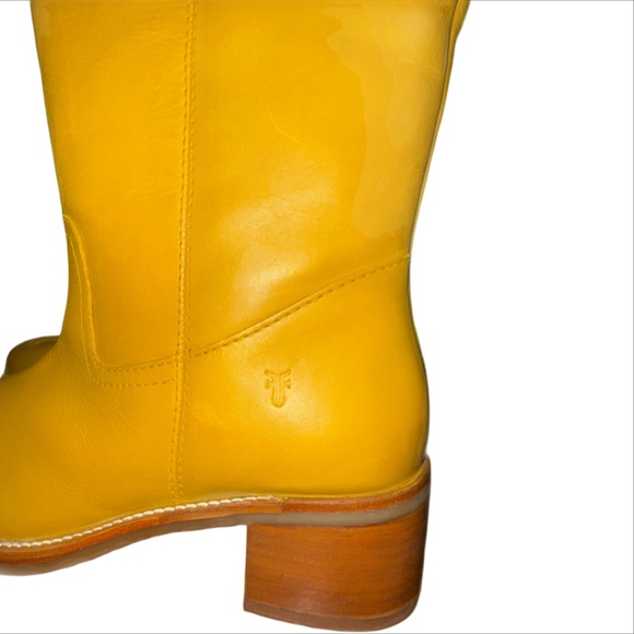 ✨ NEW Frye Camryn Banana Leather Boots — Size 8 and 9.5 and 10 available ✨ - Picture 4 of 9